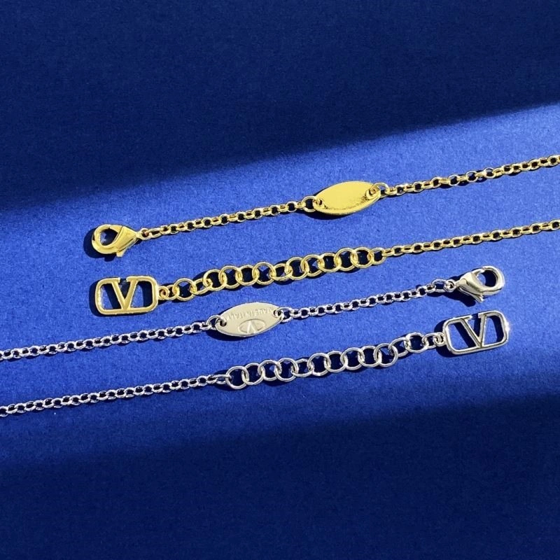 WellDesigned Valentino Necklaces 208403
