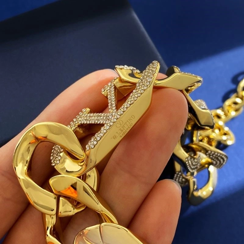 NewStyle Valentino Necklaces 208401