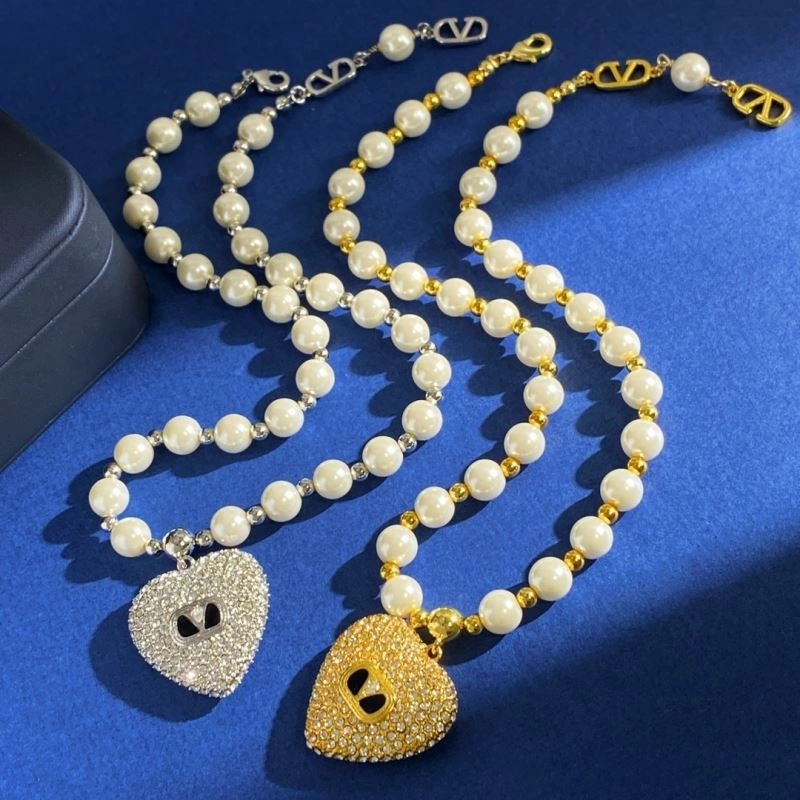Seasonal Valentino Necklaces 208395