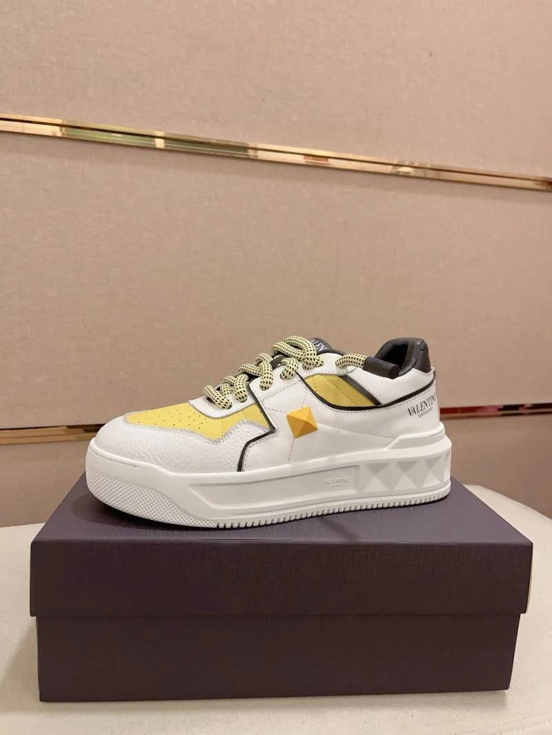 GoodFit Valentino One Stud Shoes 36933