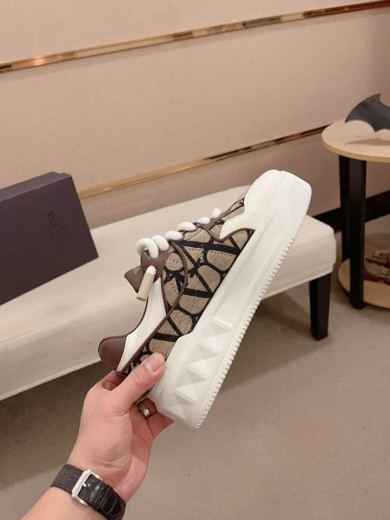 Packable Valentino One Stud Shoes 36931