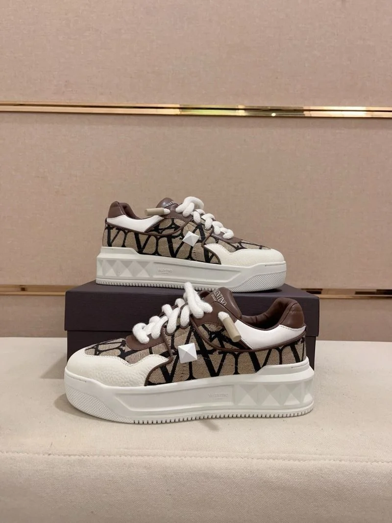 Packable Valentino One Stud Shoes 36931
