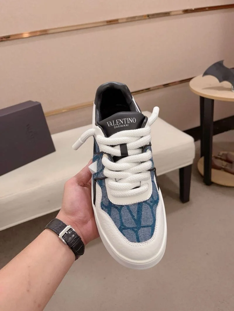 Youthful Valentino One Stud Shoes 36927