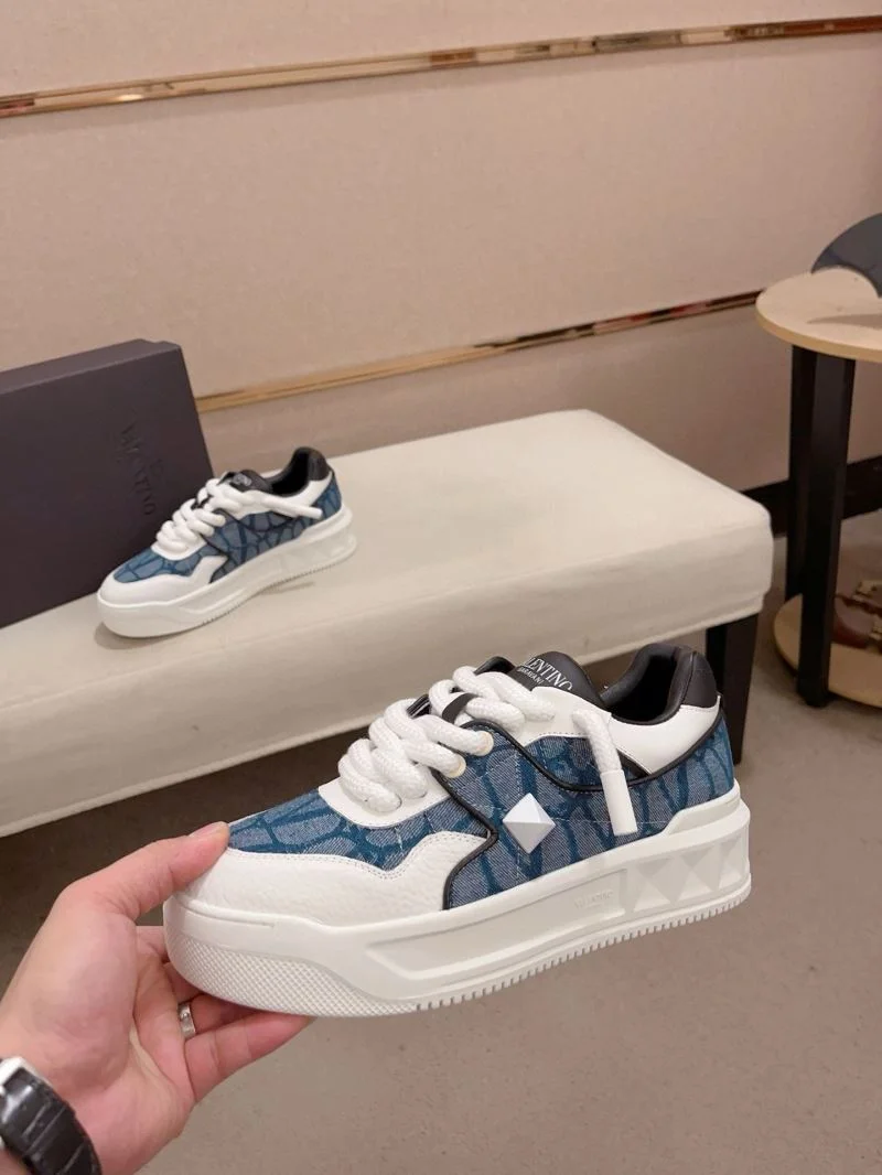 Youthful Valentino One Stud Shoes 36927