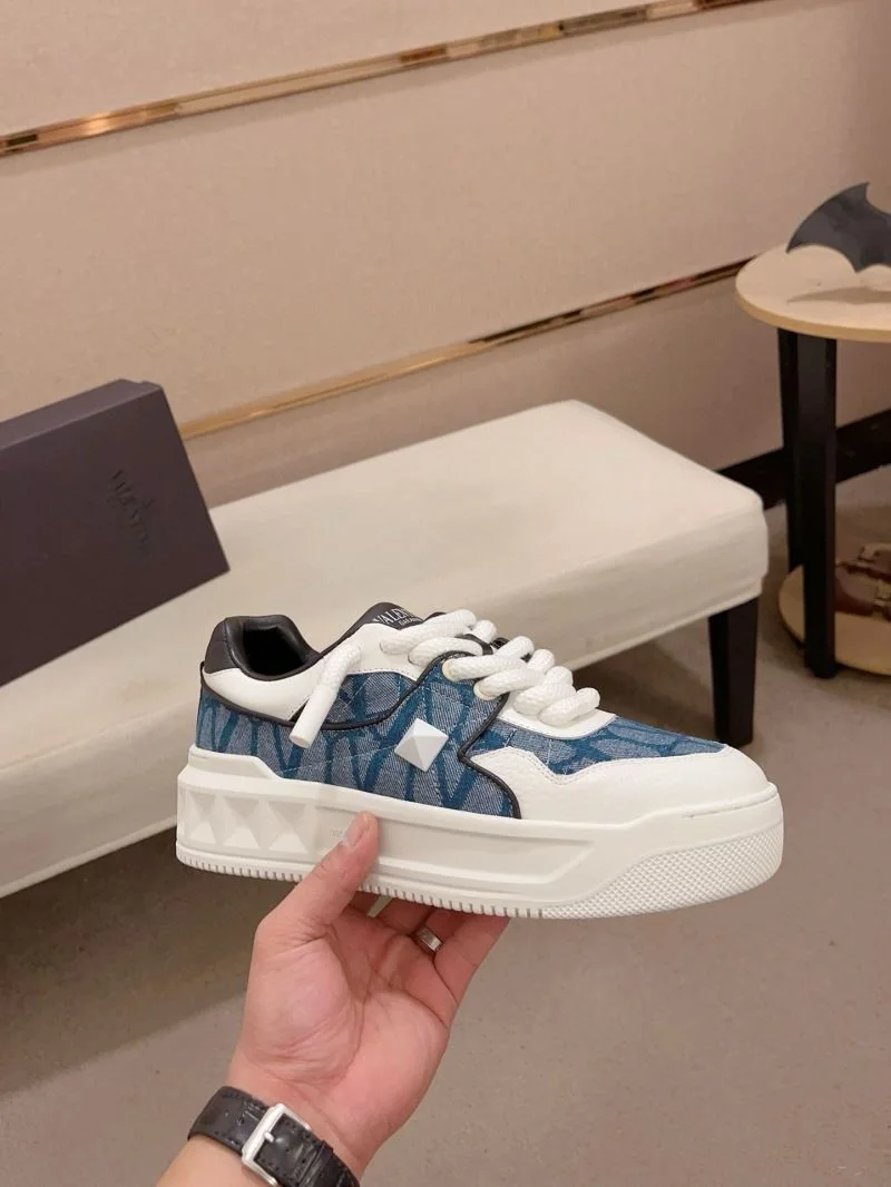 Youthful Valentino One Stud Shoes 36927