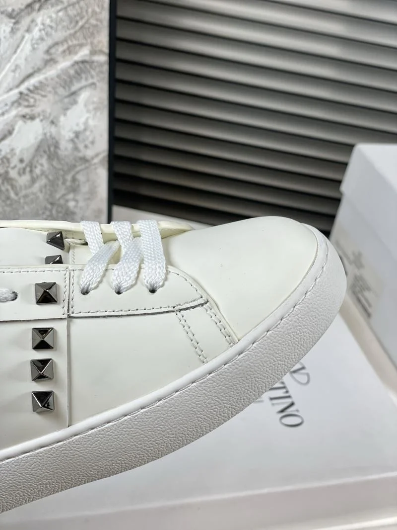 Refined Valentino Open Shoes 36414