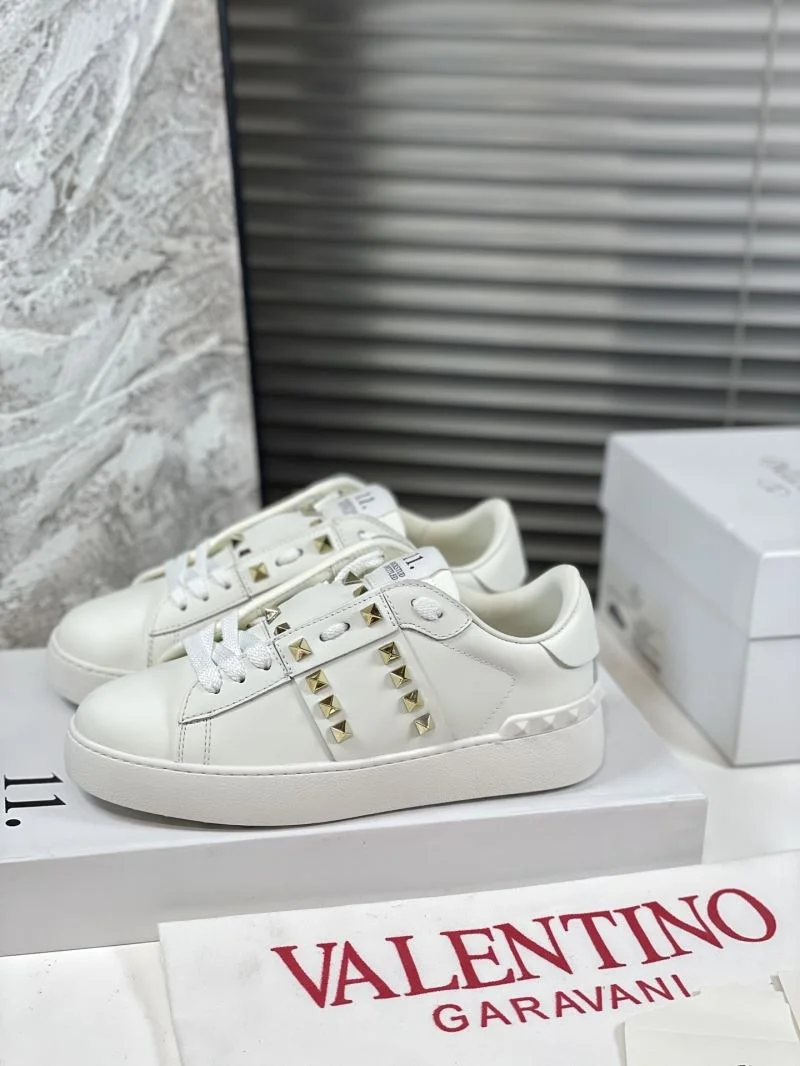 Cozy Valentino Open Shoes 36410