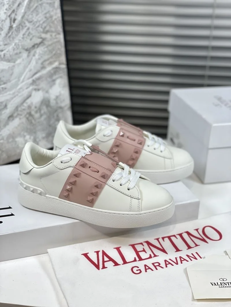 Classic Valentino Open Shoes 36412
