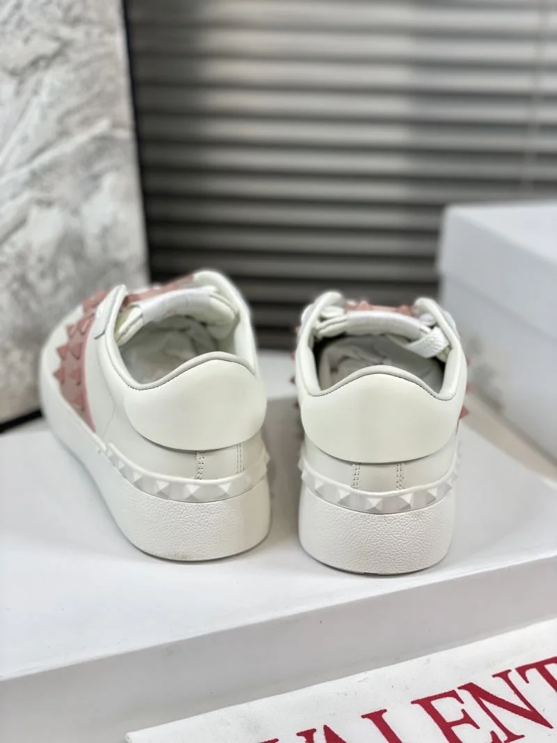 Classic Valentino Open Shoes 36412