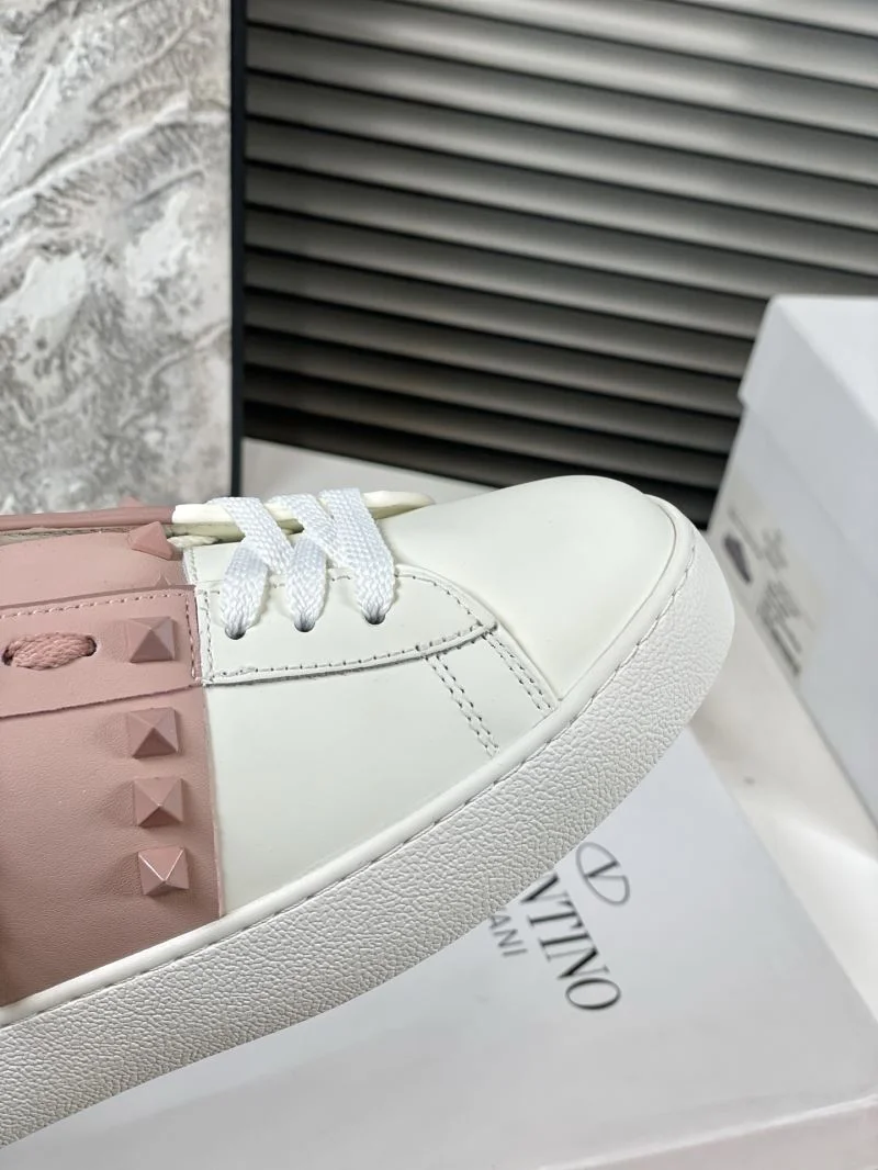 Classic Valentino Open Shoes 36412