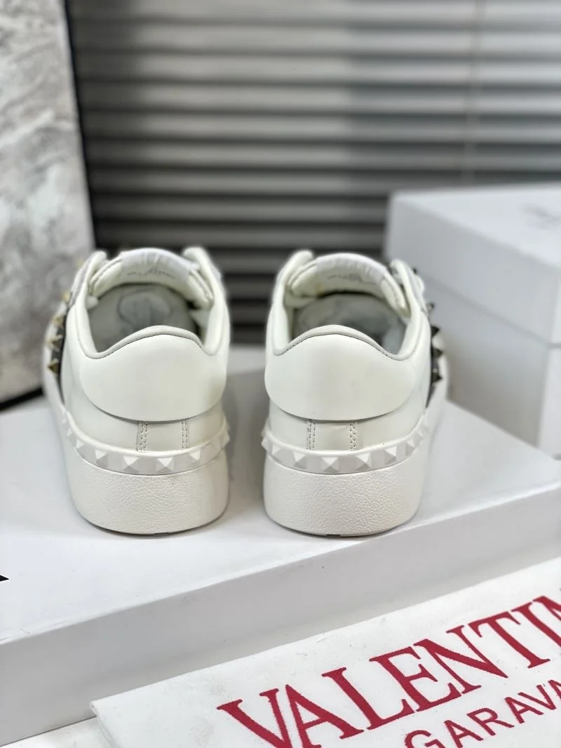 EyeCatching Valentino Open Shoes 36418