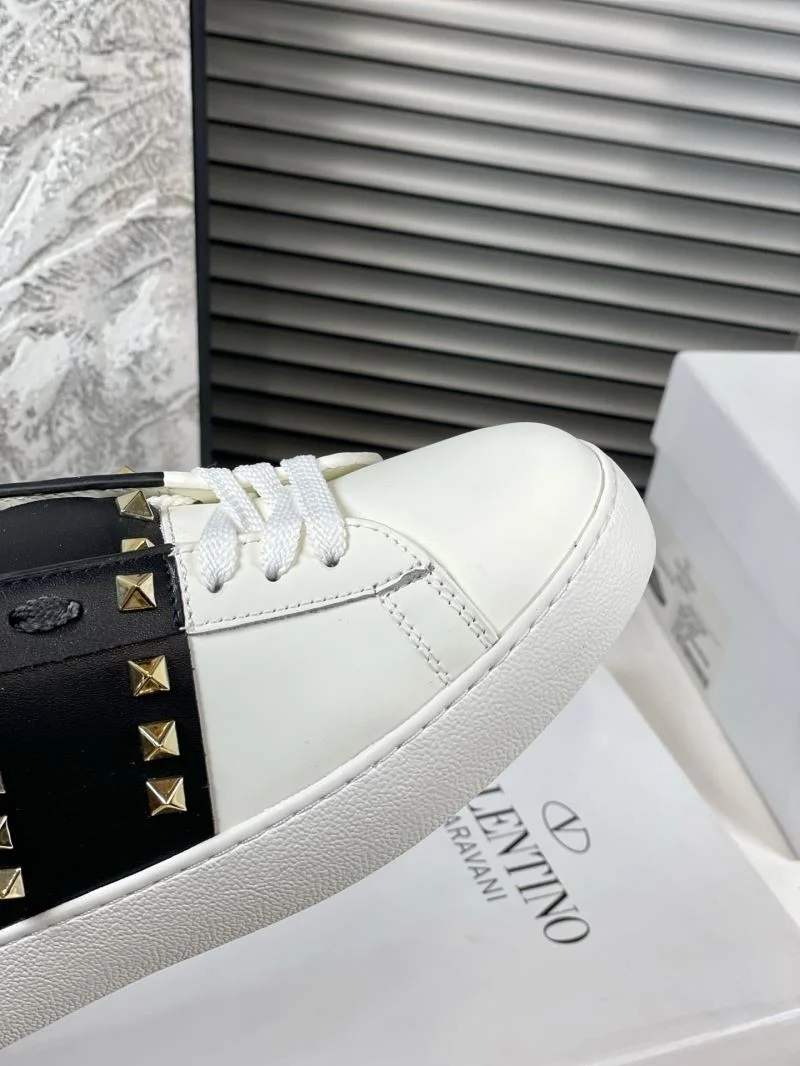 EyeCatching Valentino Open Shoes 36418
