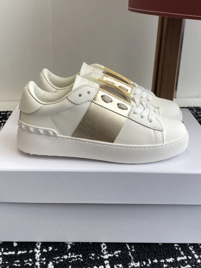 Lightweight Valentino Open Shoes 36149