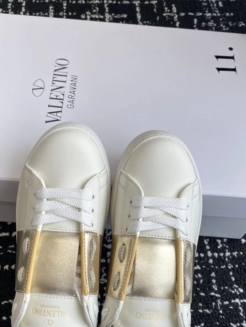 Lightweight Valentino Open Shoes 36149