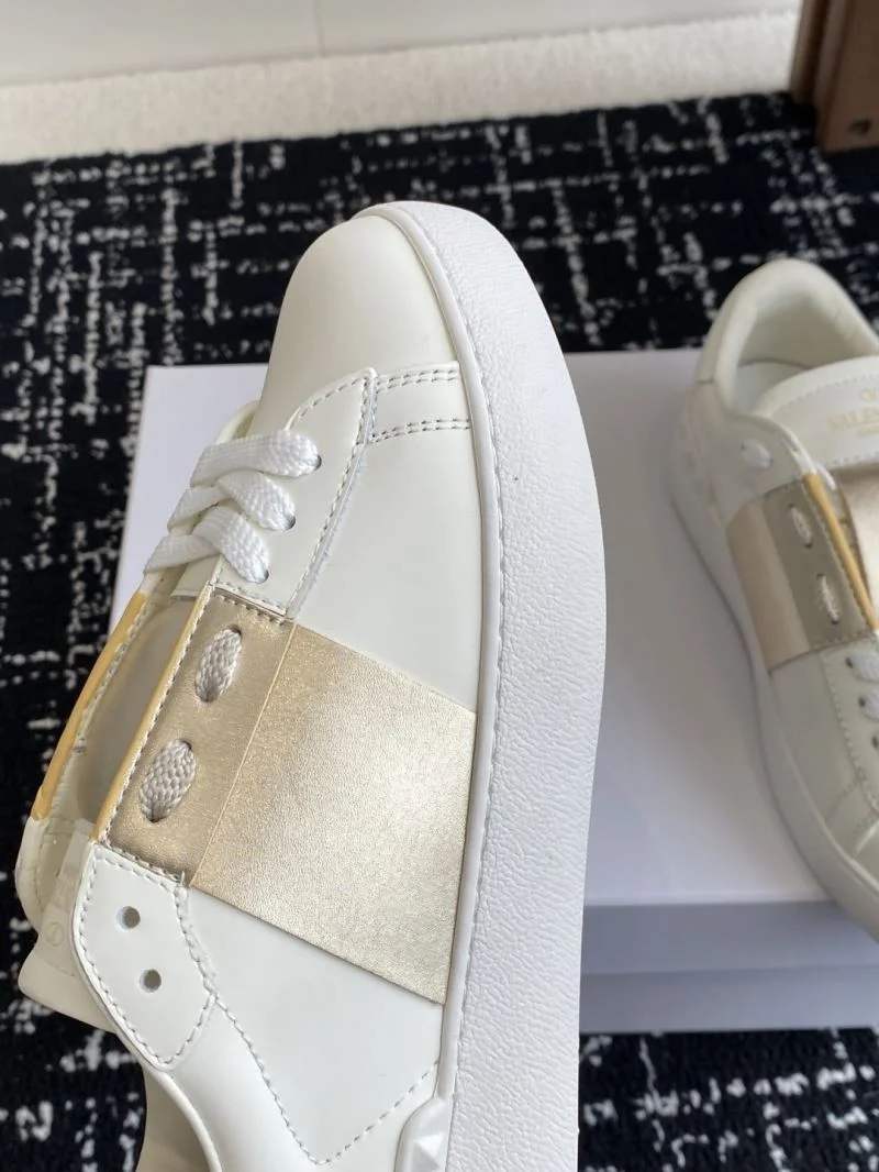Lightweight Valentino Open Shoes 36149
