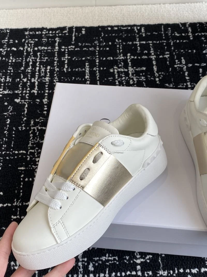Lightweight Valentino Open Shoes 36149