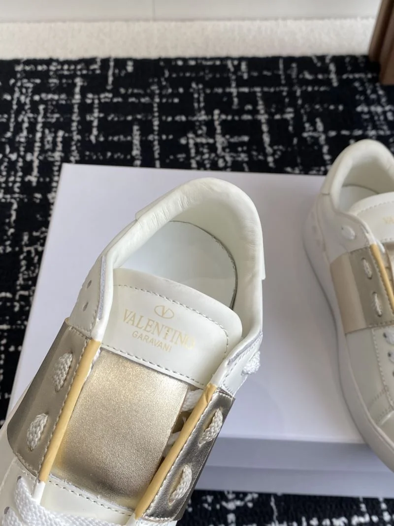 Lightweight Valentino Open Shoes 36149