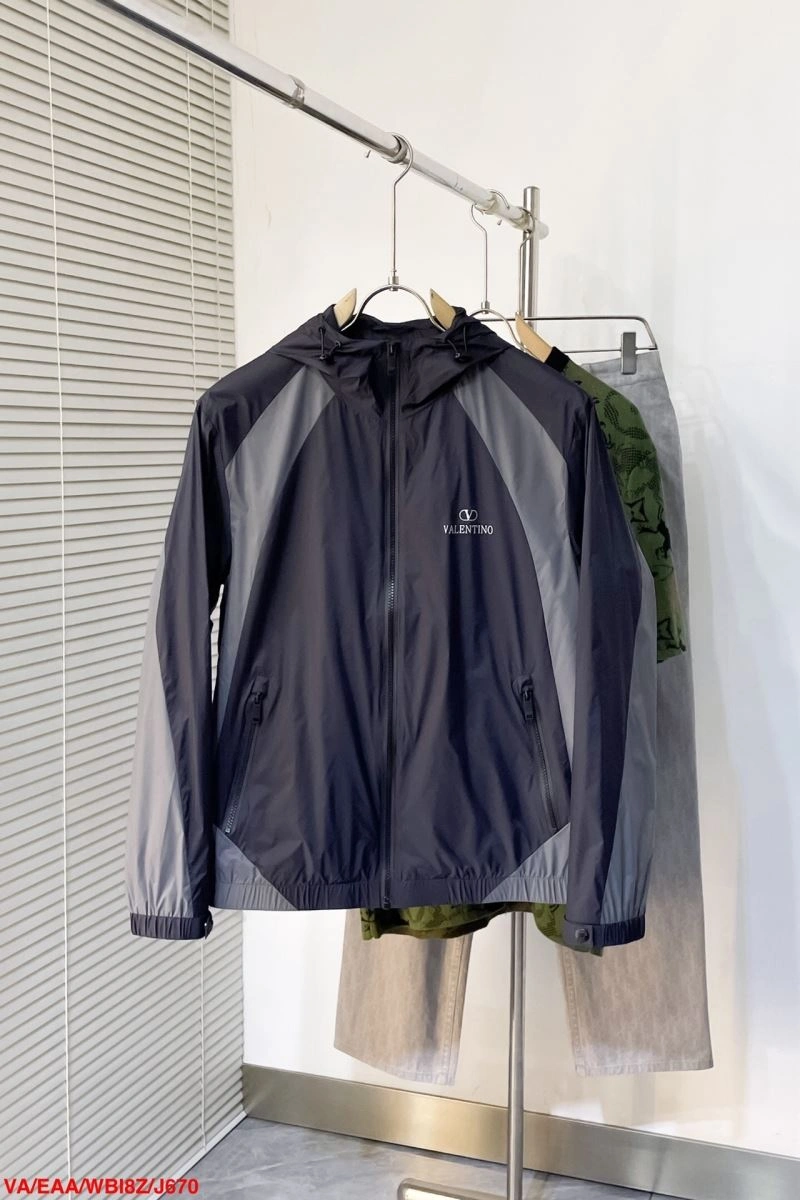 Bold Valentino Outwear 175005