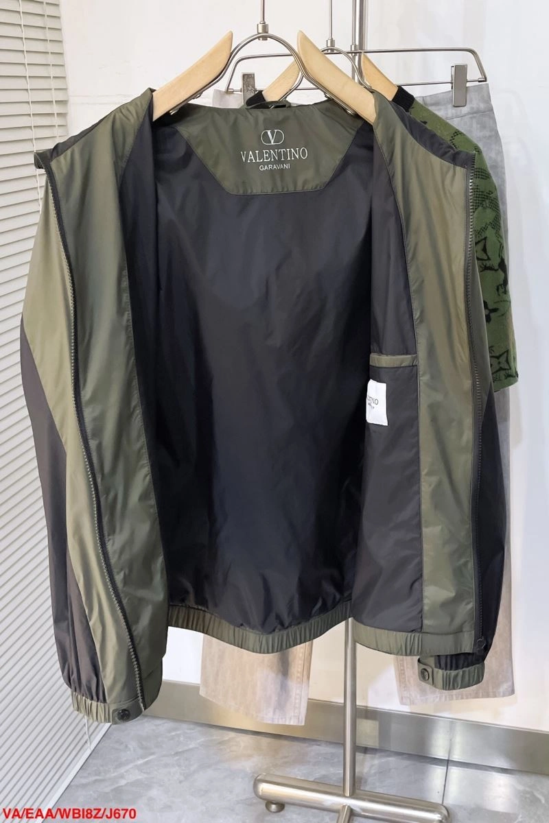 Valentino Outwear Durable 175026