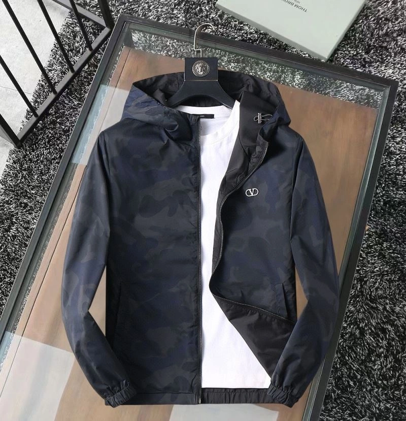 Premium Valentino Outwear 174893