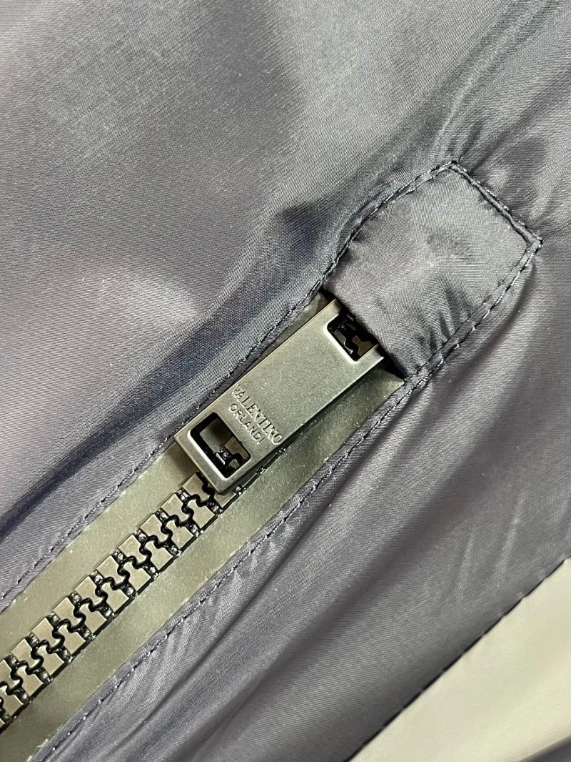 HighQuality Valentino Outwear 174832