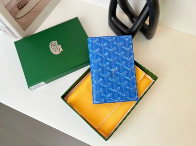 Vibrant Valentino Passport Holders 270510