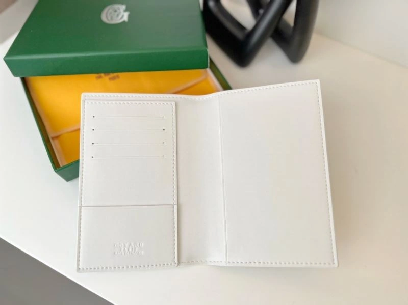 Tailored Valentino Passport Holders 270506