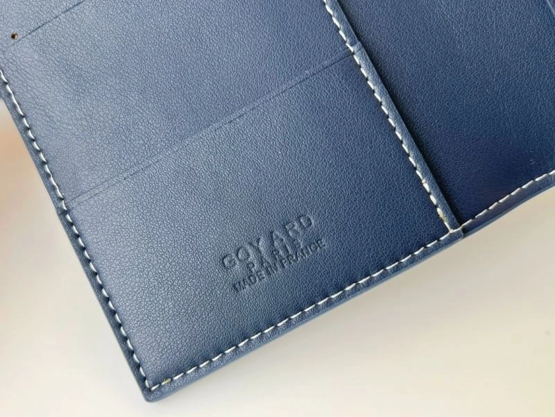 Classic Valentino Passport Holders 270507