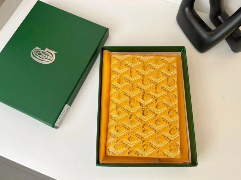 Valentino Passport Holders Lightweight 270390