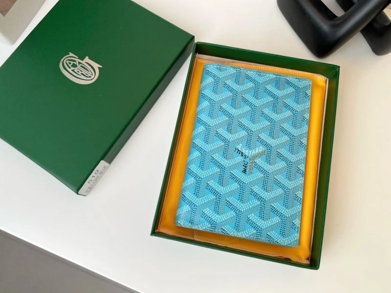 Upgraded Valentino Passport Holders 270508