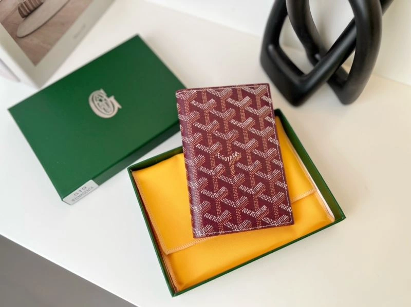 Comfortable Valentino Passport Holders 270502