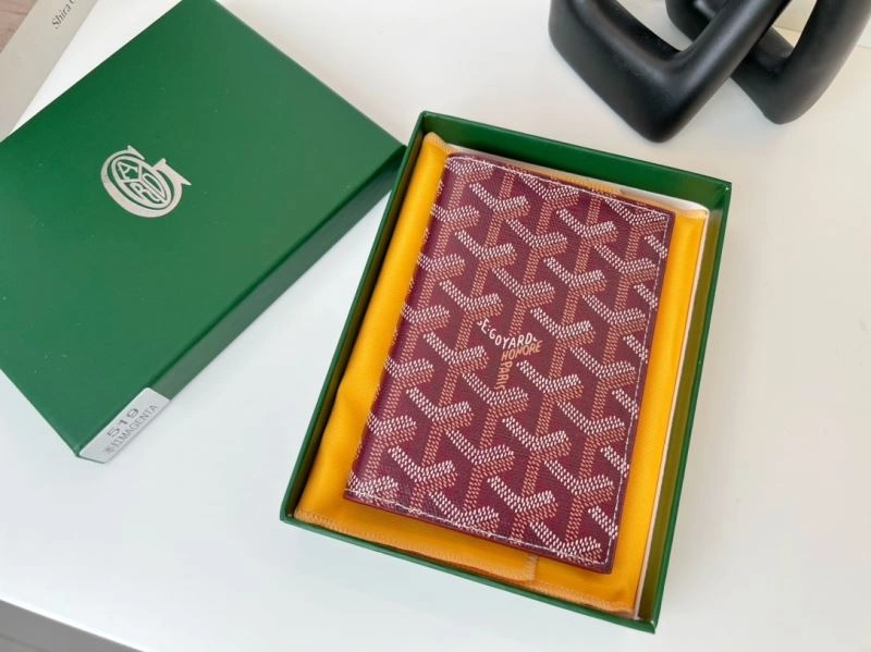 Comfortable Valentino Passport Holders 270502