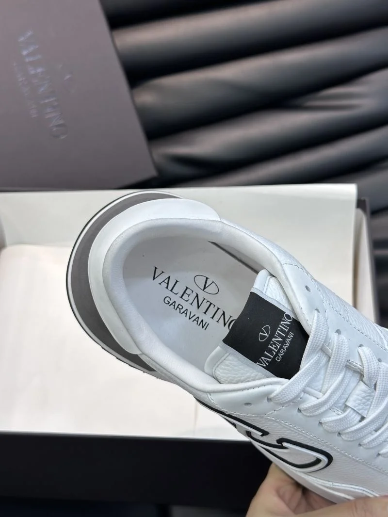 SmoothTexture Valentino Rockrunner Shoes 35792