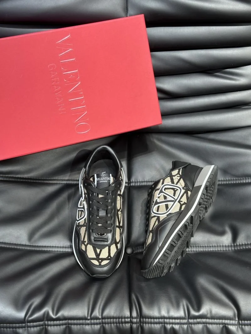 Breathable Valentino Rockrunner Shoes 35789