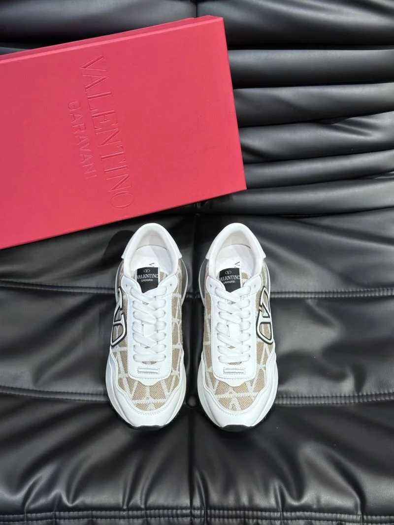 Youthful Valentino Rockrunner Shoes 35783