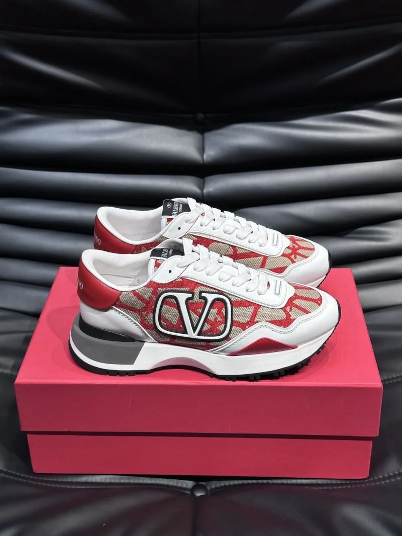 Valentino Rockrunner Shoes TravelReady 35784