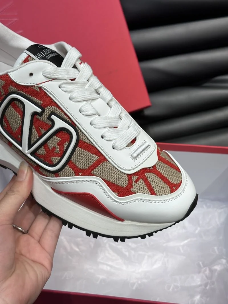Valentino Rockrunner Shoes TravelReady 35784