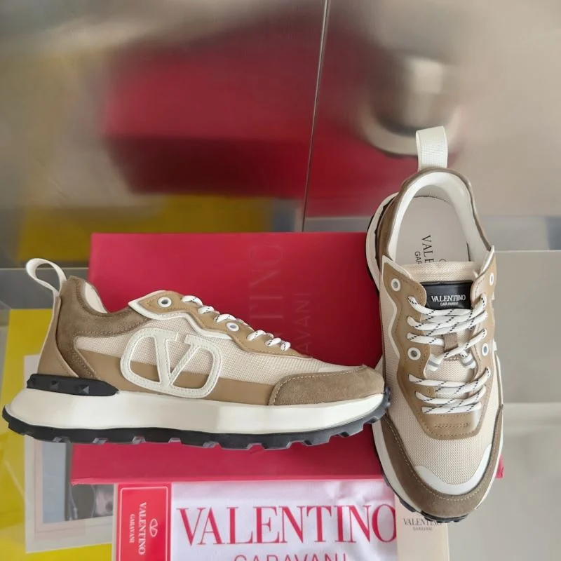Valentino Rockrunner Shoes FreshLook 36375