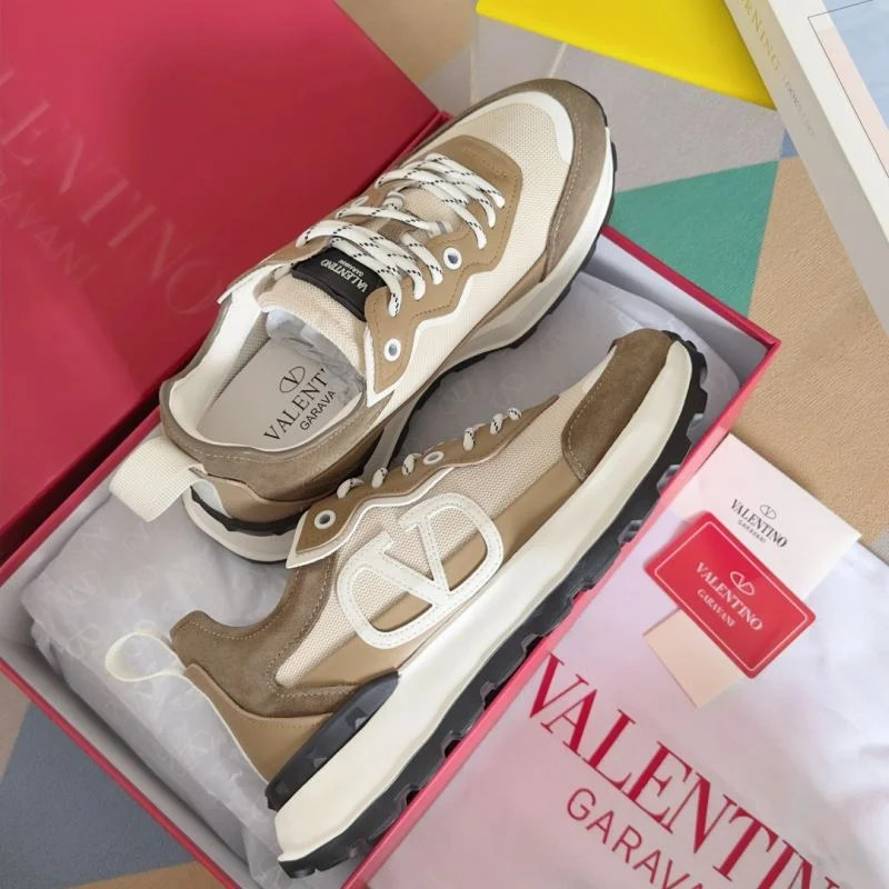 Valentino Rockrunner Shoes FreshLook 36375