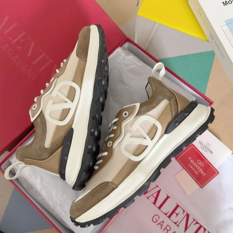 Valentino Rockrunner Shoes FreshLook 36375