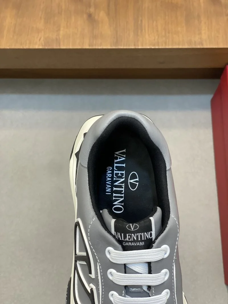 Valentino Rockrunner Shoes Timeless 36897