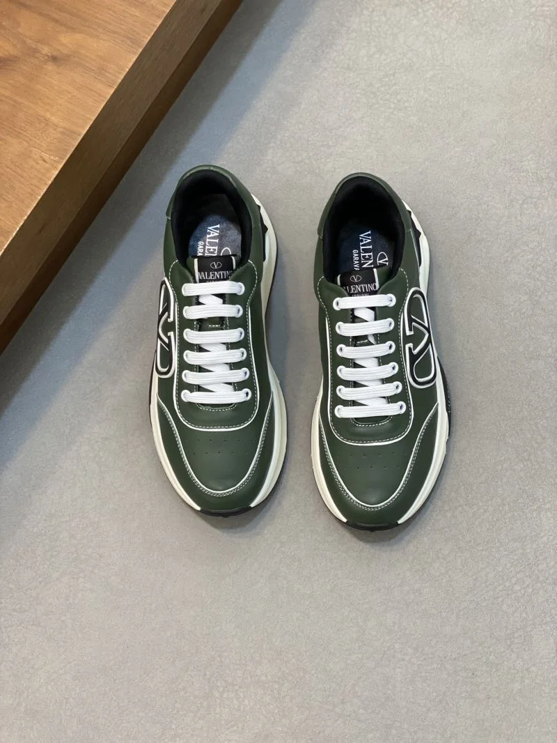 Chic Valentino Rockrunner Shoes 36892