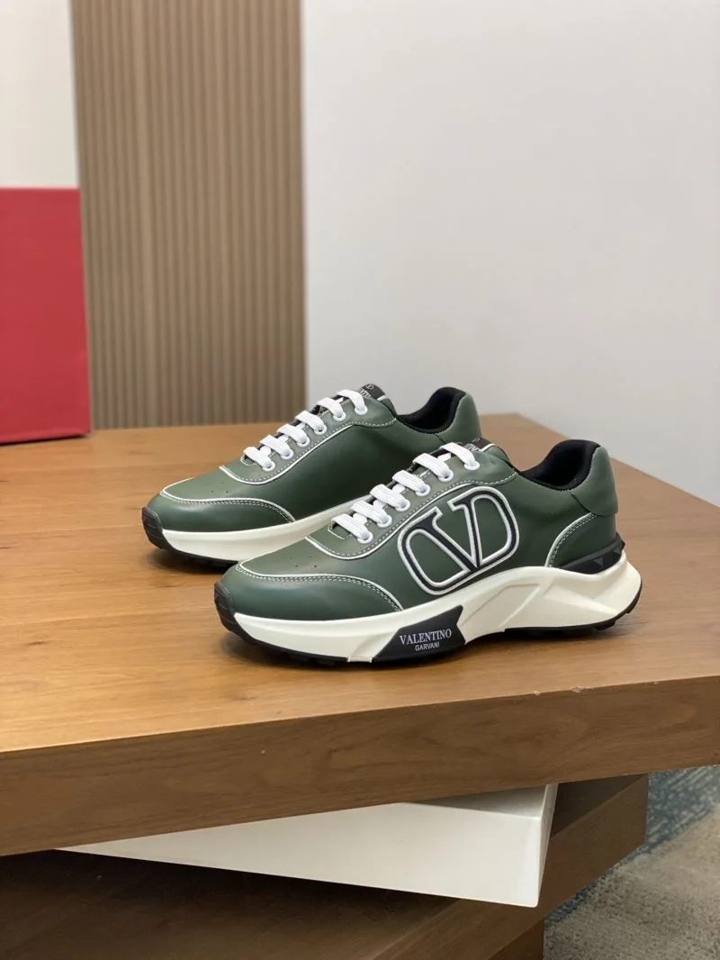 Chic Valentino Rockrunner Shoes 36892