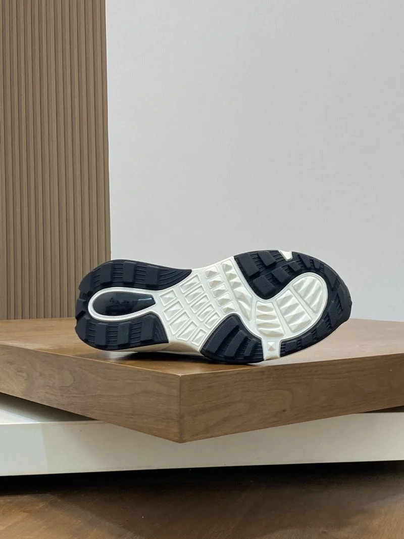 Valentino Rockrunner Shoes Affordable 36893