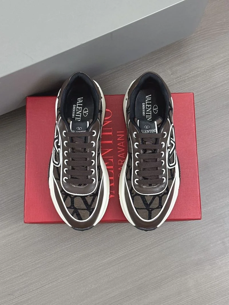 FlexibleFit Valentino Rockrunner Shoes 36890