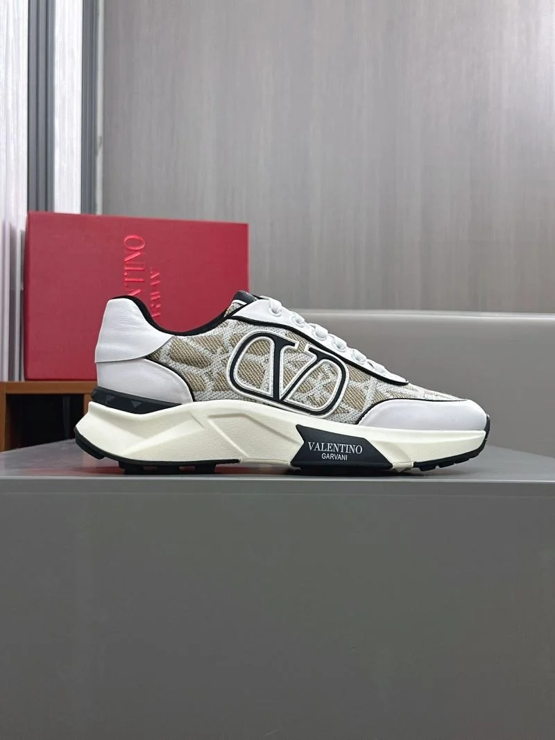Durable Valentino Rockrunner Shoes 36891