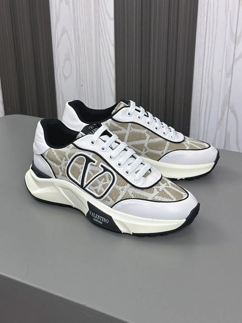 Durable Valentino Rockrunner Shoes 36891