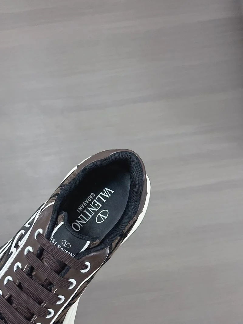 Durable Valentino Rockrunner Shoes 36891