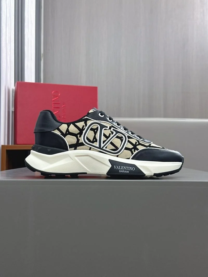 EasyMatch Valentino Rockrunner Shoes 36889