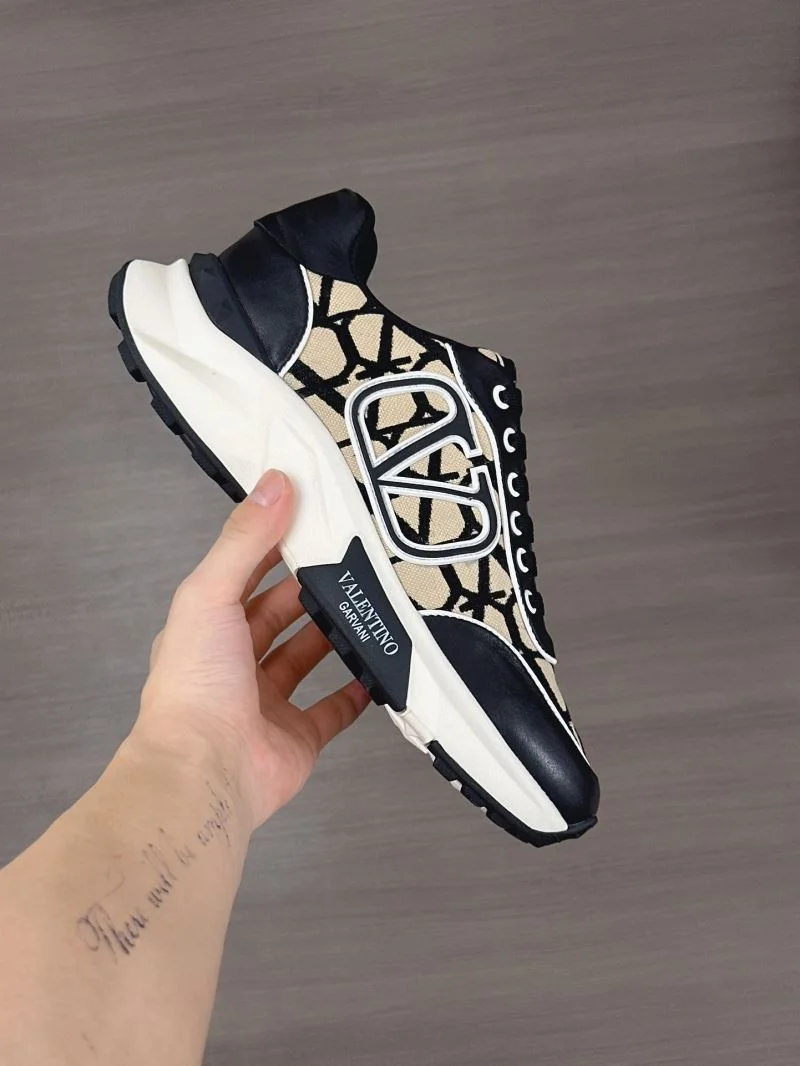EasyMatch Valentino Rockrunner Shoes 36889